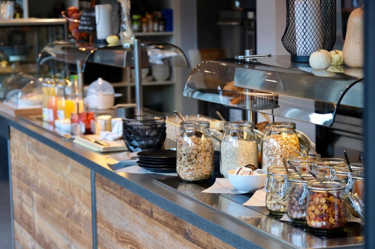 Hotel Oasis Moutier Eksteriør bilde