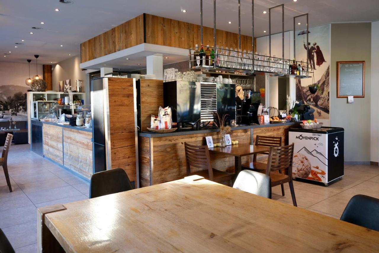 Hotel Oasis Moutier Eksteriør bilde